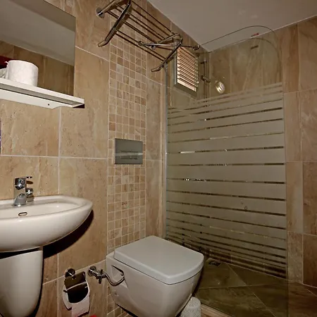 Midas Guest house